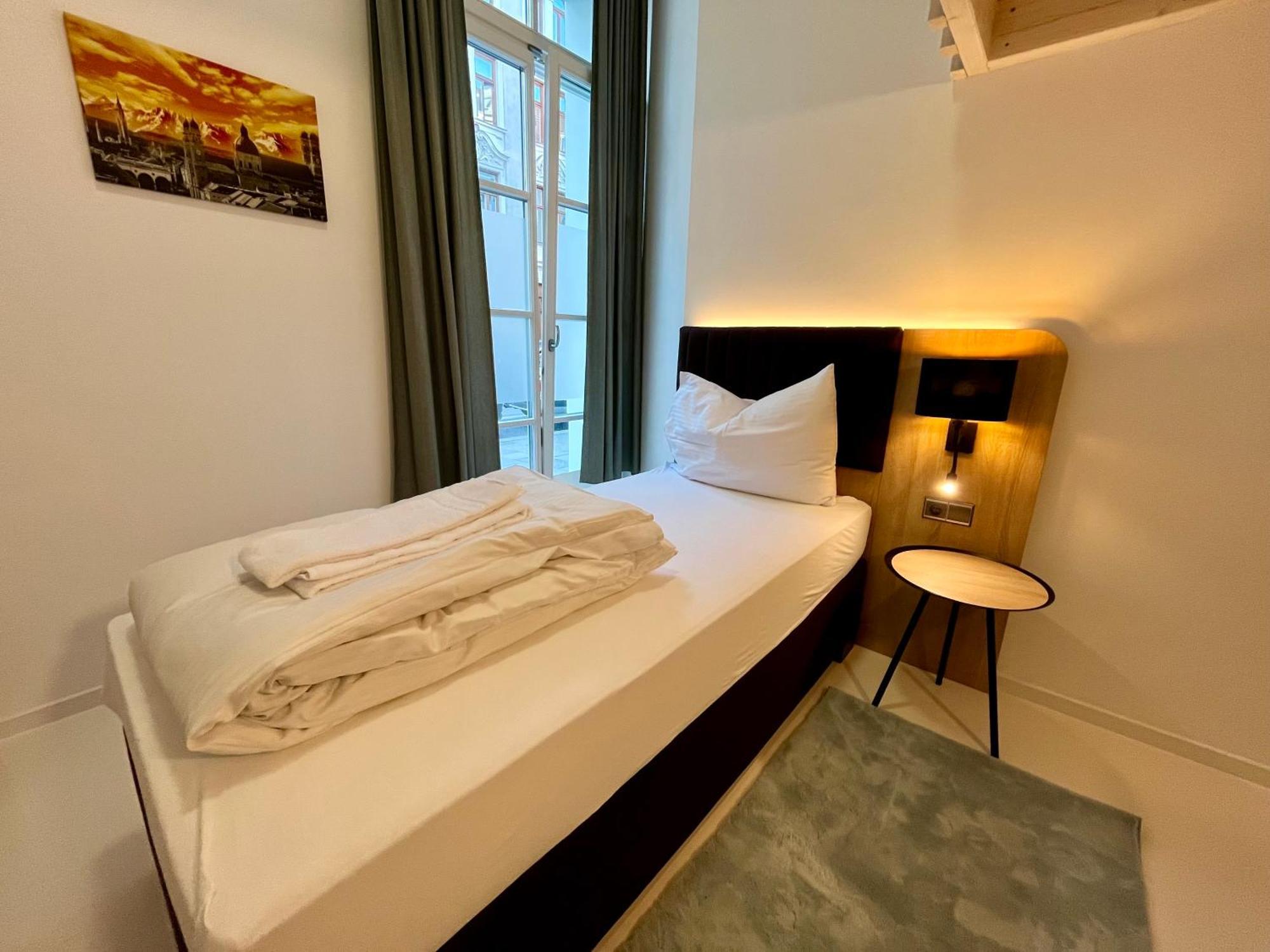 Adlzreiter City Pension Munchen Bagian luar foto